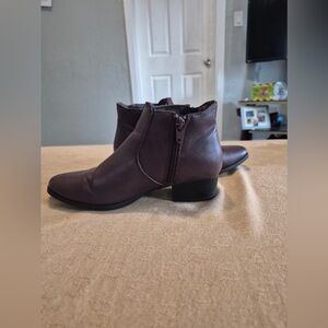 Stylish Ankle Boots in Dark Brown